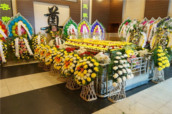 上海丧葬服务 花圈 白事24小时一条龙服务